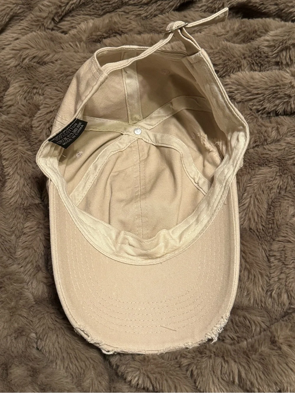 Distressed Beige Women’s Baseball Hat